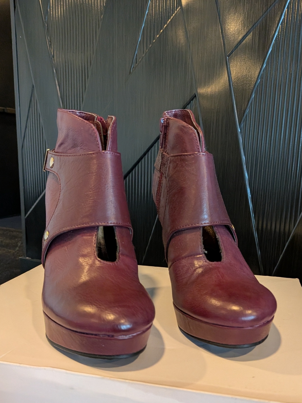 UNLISTED By Kenneth Cole Women’s Burgundy Ankle Booties with Strap Detail - Picture 7 of 10